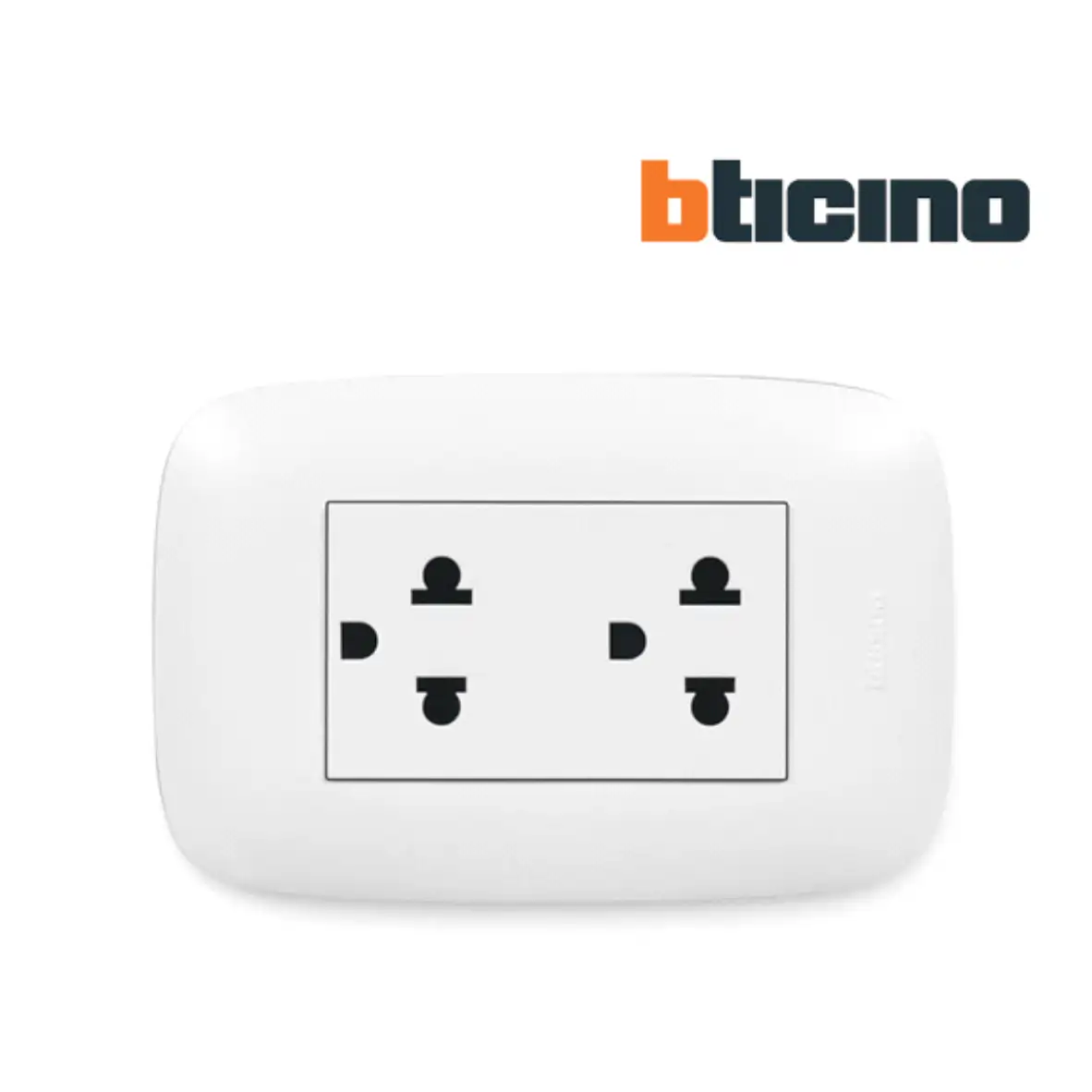 P22 EI Tomacorriente universal doble 2P+T Sencia Bticino - Imagen 1